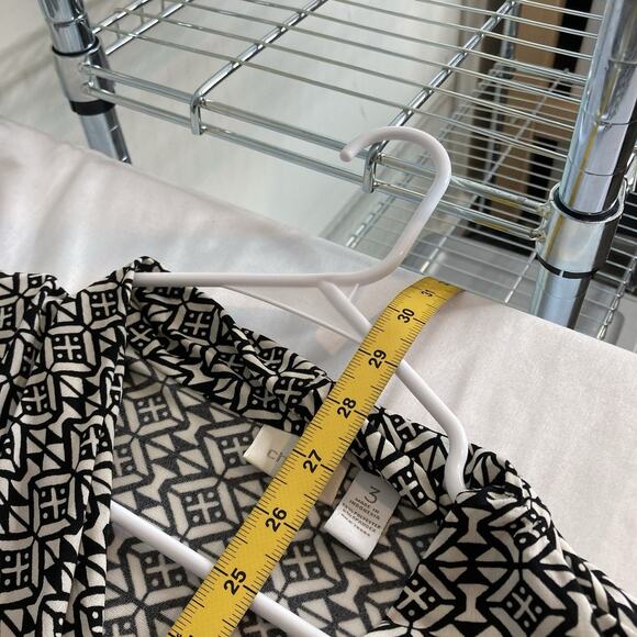 Chico's Women's Black White Geometric Faux Wrap Tunic Top‎ Size 3 XL Old Money - Picture 3 of 10